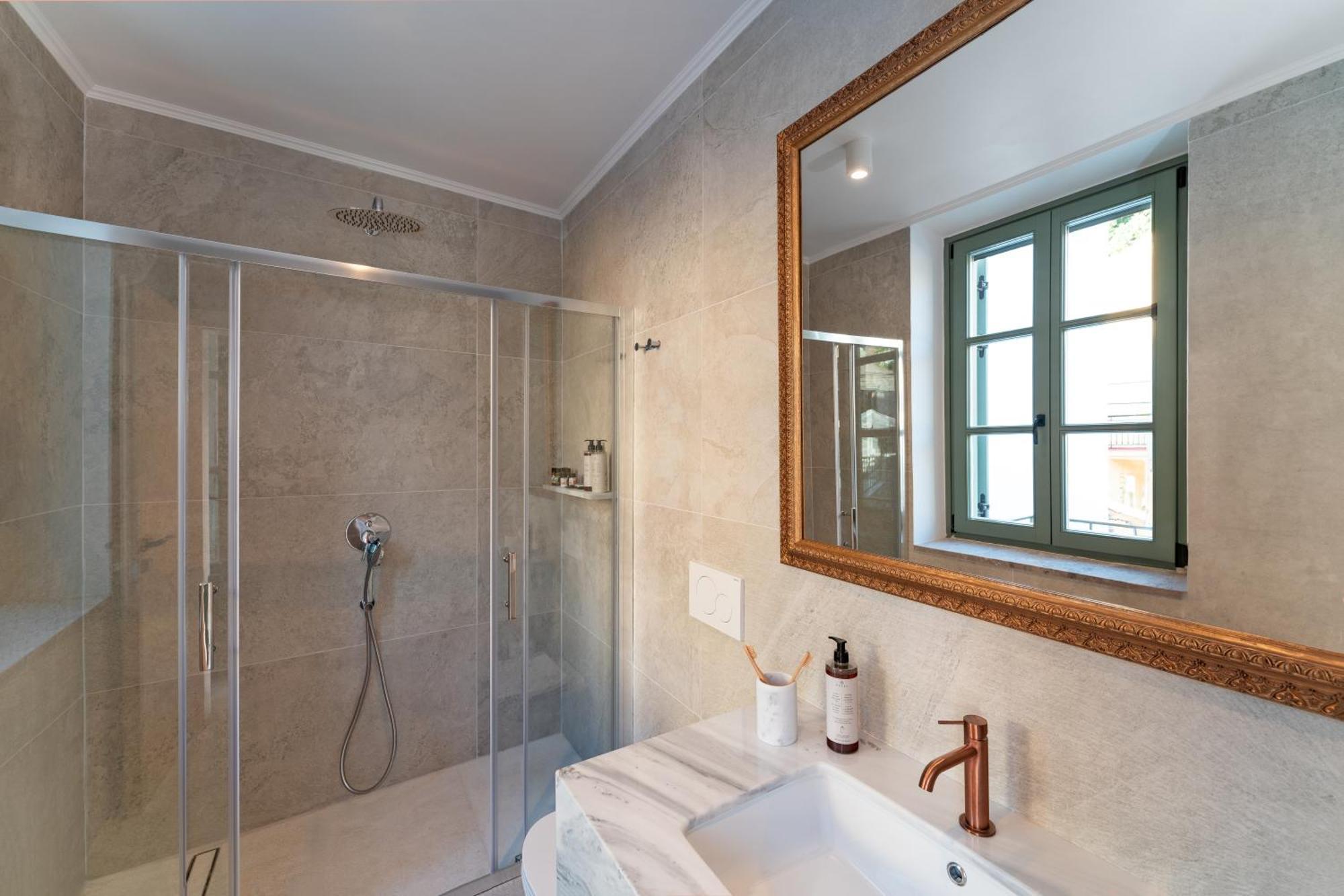 Nisomar Suites Symi Exterior foto