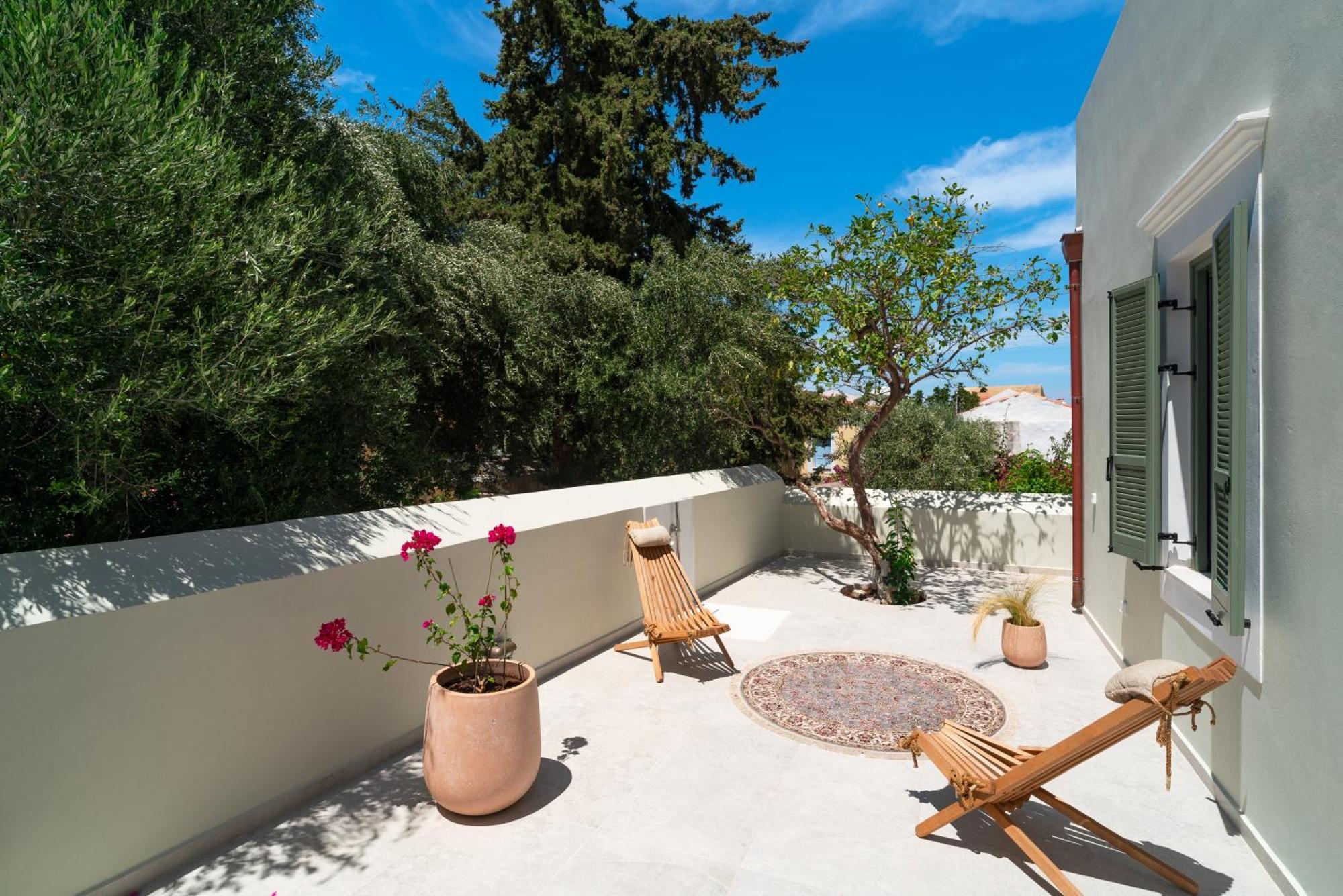 Nisomar Suites Symi Exterior foto